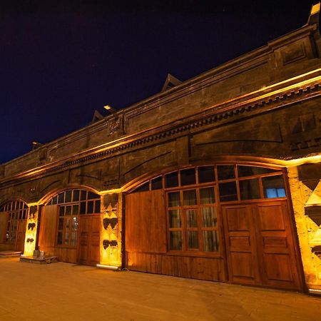 Ahiska Palas Otel 카르스 외부 사진